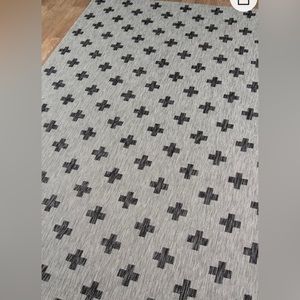Umbria Geometric black/grey runner